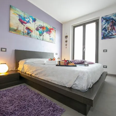 Sleeps 8 Pool Vila