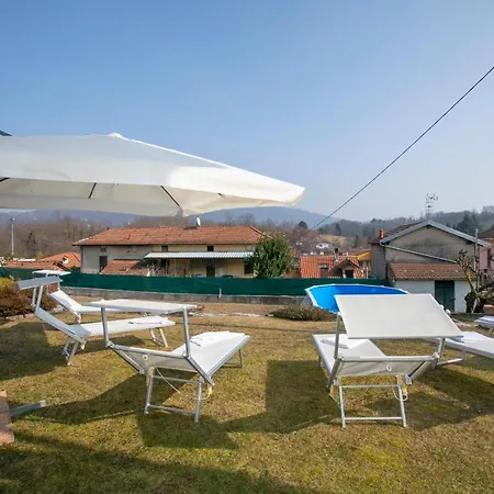 Sleeps 8 Pool